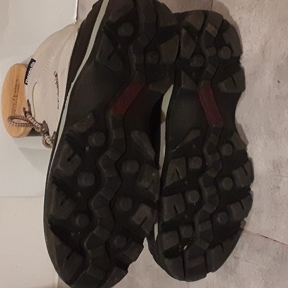 COLUMBIA  Size  6.5 - Picture 5 of 5